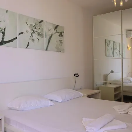 клиф на плажа - Byala Cliff First Line *