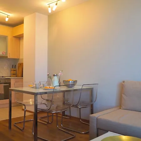 клиф на плажа - Byala Cliff First Line *