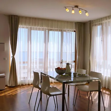 клиф на плажа - Byala Cliff First Line Byala (Varna)