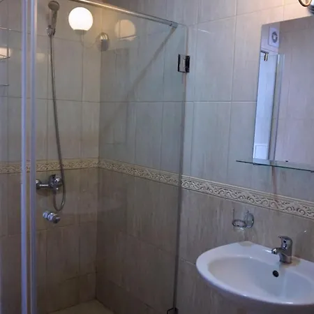 клиф на плажа - Byala Cliff First Line Apartment