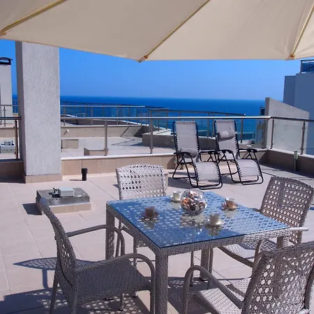 клиф на плажа - Byala Cliff First Line Apartman Bjala