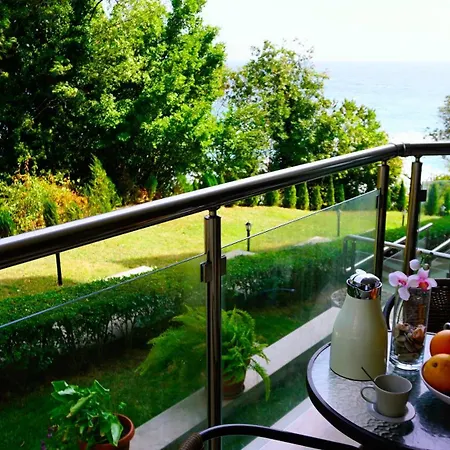 клиф на плажа - Byala Cliff First Line Apartman *